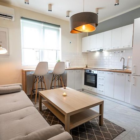 Cozy Design Apartament In Magheru Бухарест Экстерьер фото