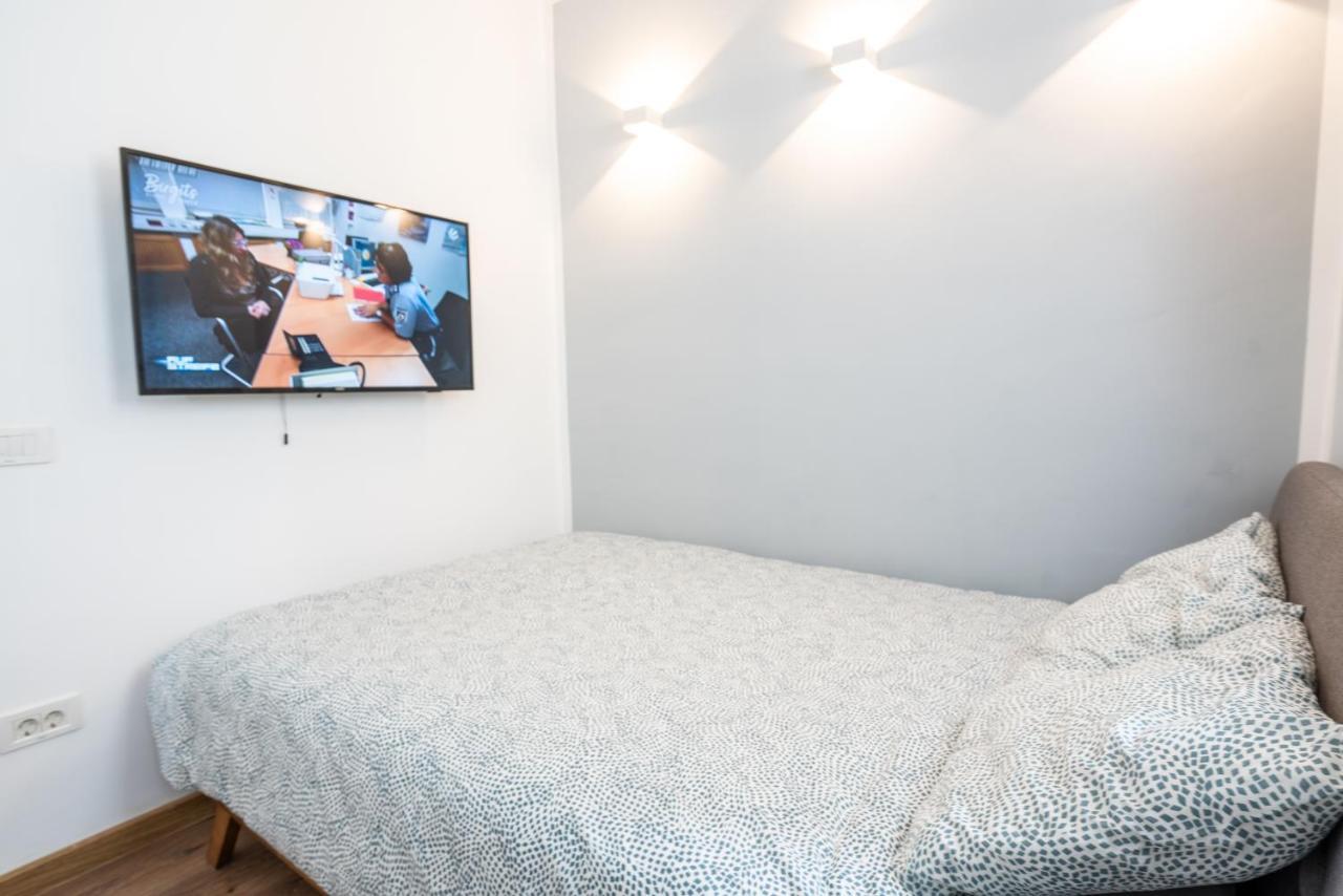 Cozy Design Apartament In Magheru Бухарест Экстерьер фото