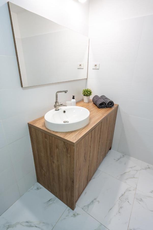 Cozy Design Apartament In Magheru Бухарест Экстерьер фото